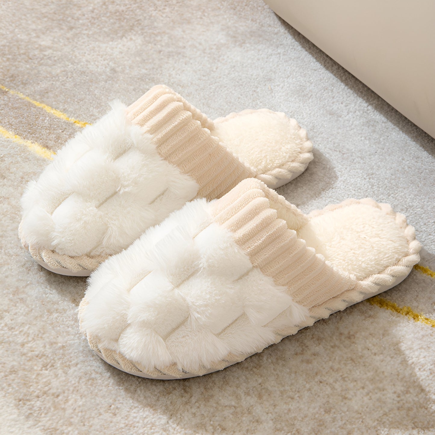 Lucy | Cosy Winter Plush Slippers