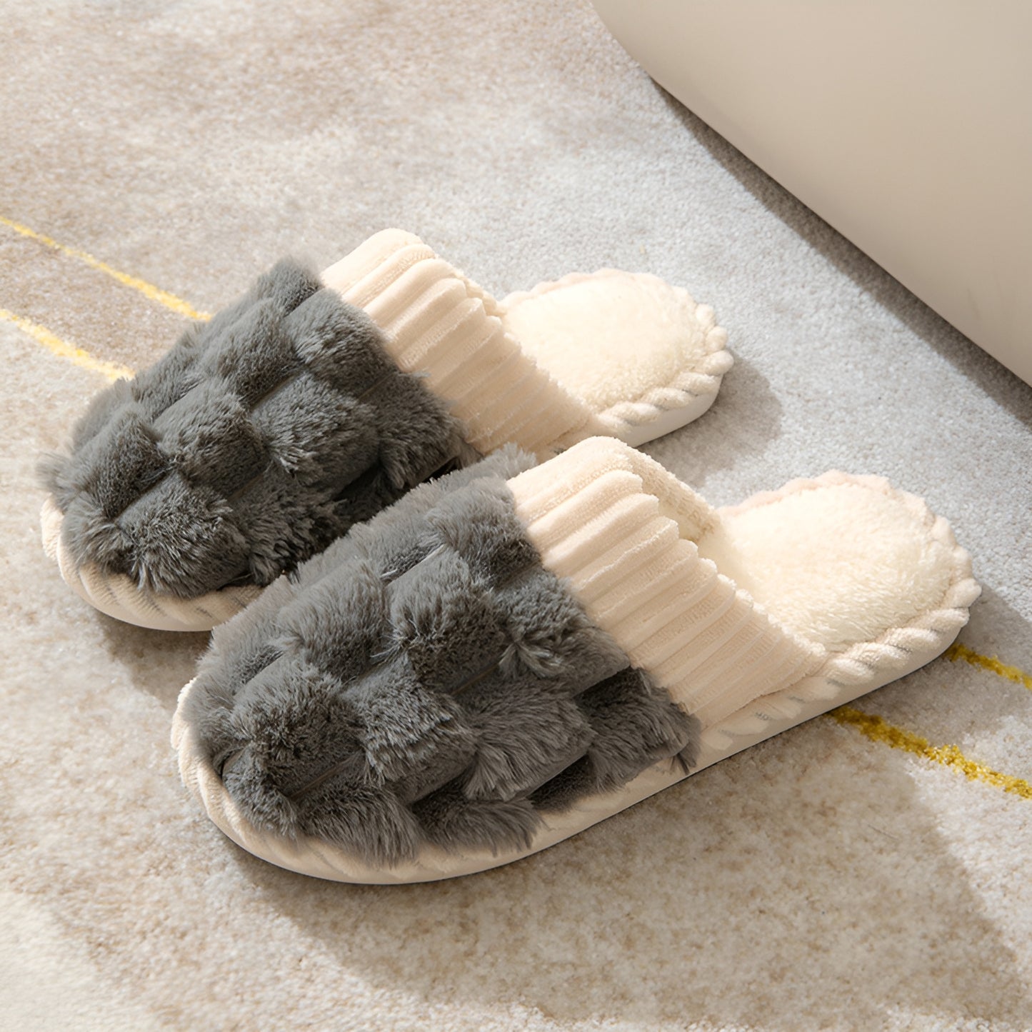 Lucy | Cosy Winter Plush Slippers